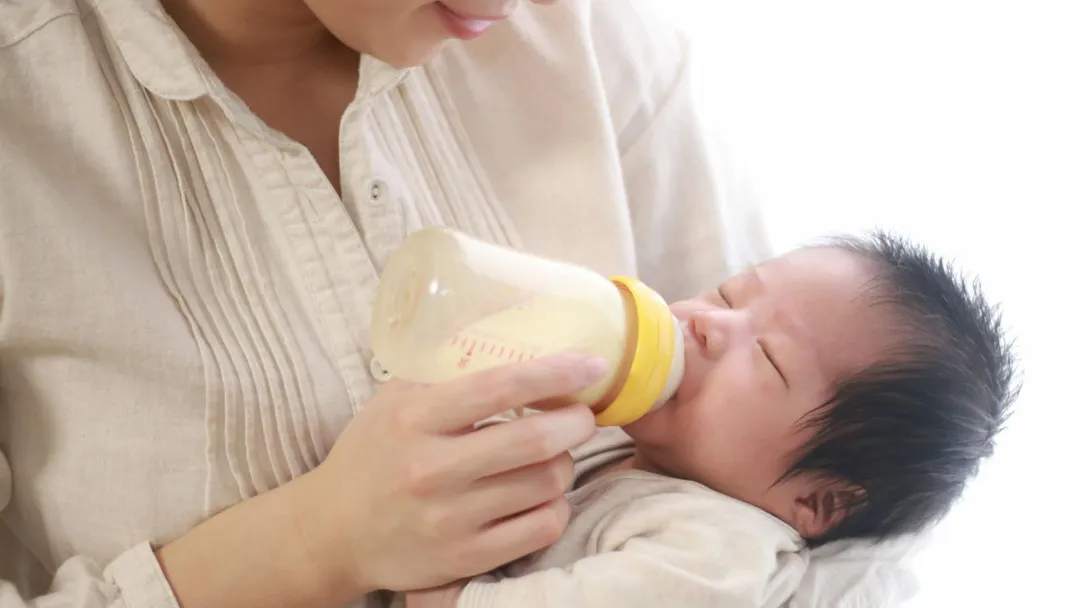 What Caused the Baby Formula Shortage + 7 Ways Consumers and Companies are Coping