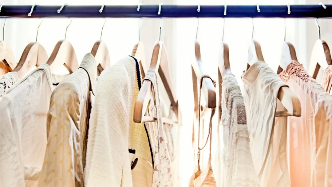 Supply Chain Planning for Fashion