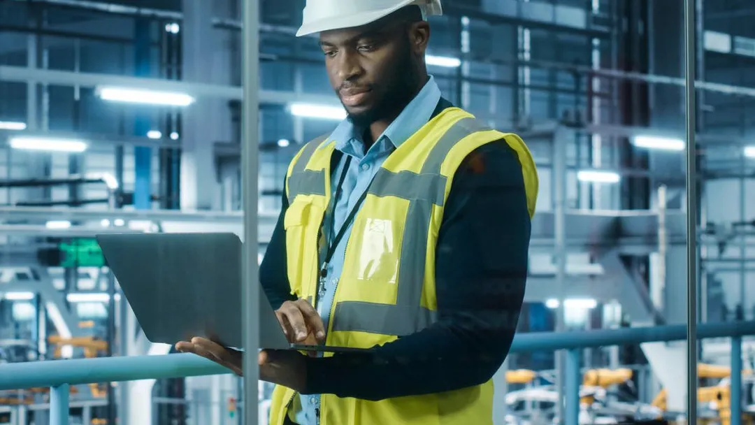 Inventory Control in Manufacturing: 7 Strategies to Maximize Service Levels and Profit Amid Disruption