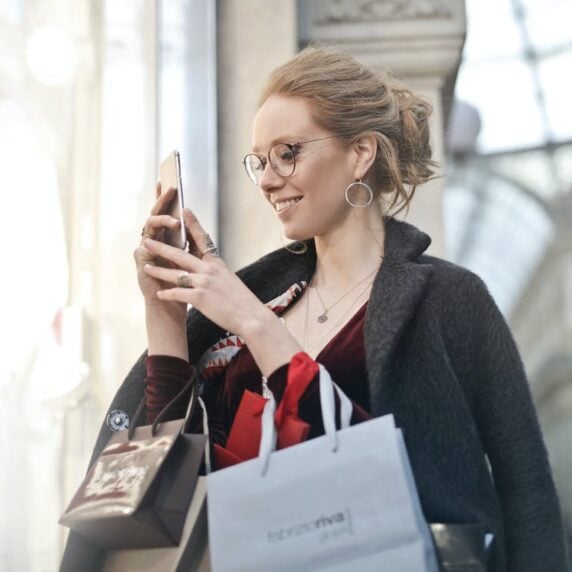 The Top 15 Omnichannel Retail Trends to Watch in 2023-image